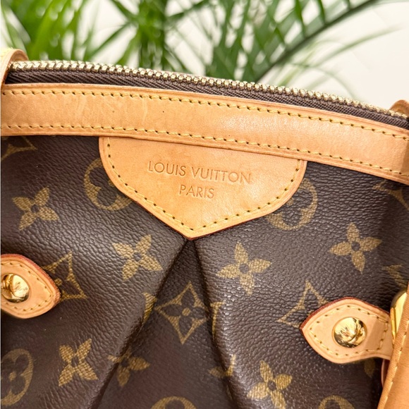LOUIS VUITTON Monogram Tivoli GM Satchel Bag - Picture 3 of 16